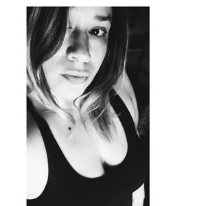 Meet your Posher, Bee